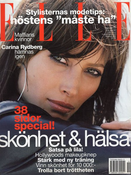 Christy Turlington featured on the Elle Sweden cover from October 2000