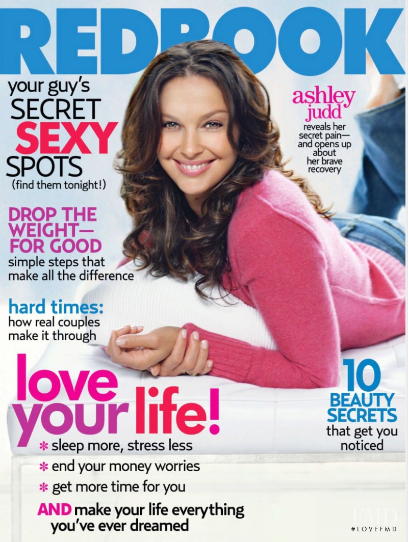 Ashley Judd featured on the Redbook cover from January 2007