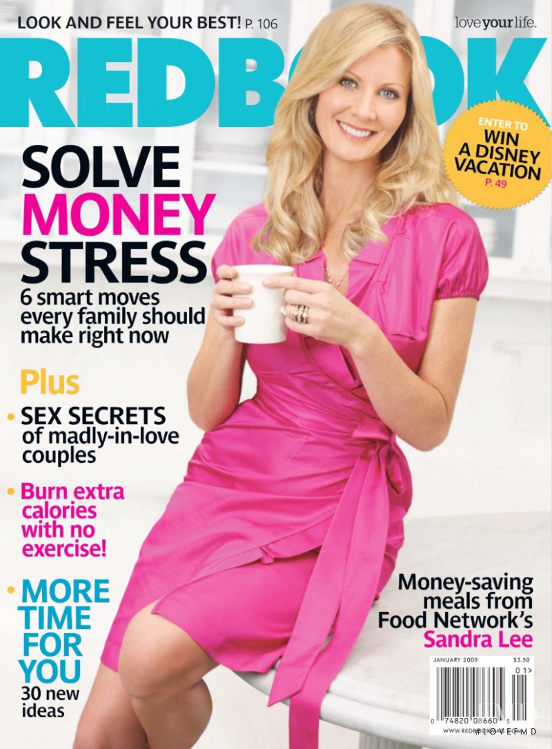 Sandra Lee featured on the Redbook cover from January 2009