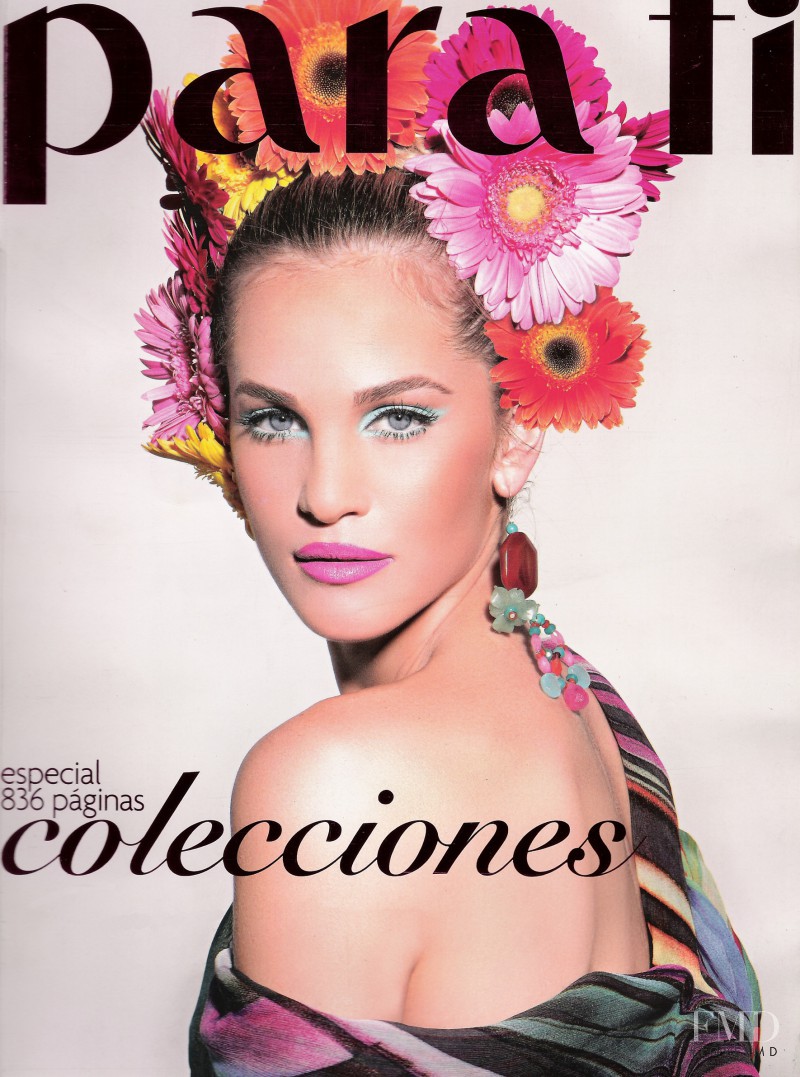 Liz Solari featured on the Para Ti cover from March 2008