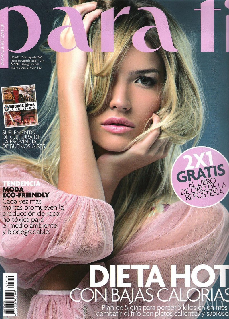Chloé Bello Portela featured on the Para Ti cover from May 2008