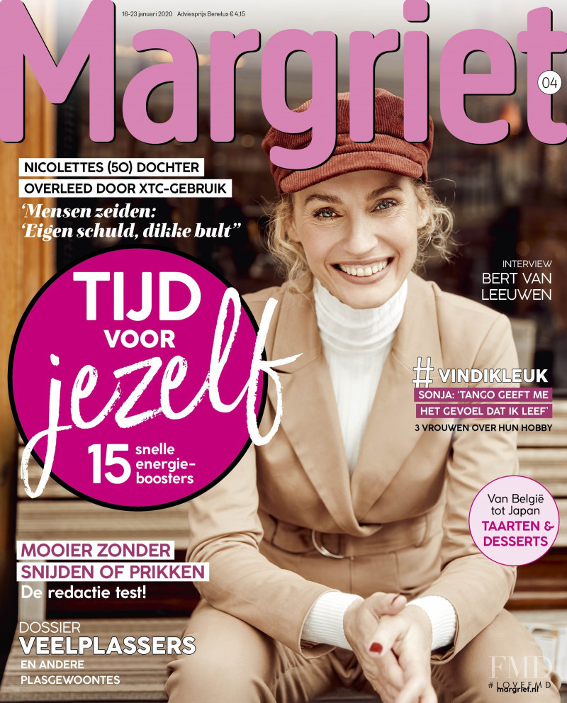 Viola Haqi featured on the Margriet cover from January 2020