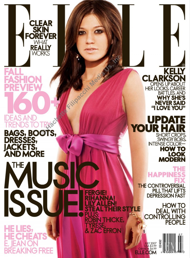 Kelly Clarkson featured on the Elle USA cover from July 2007