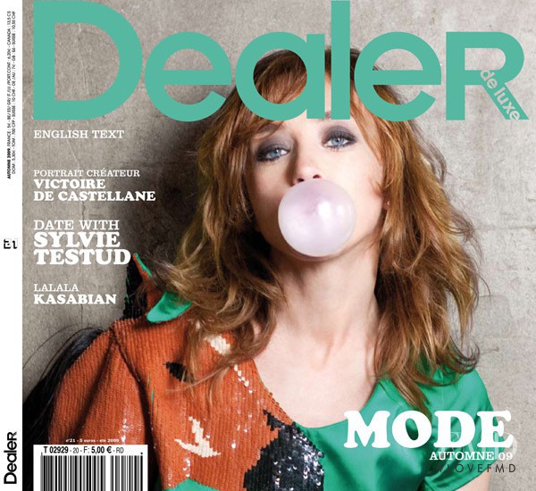  featured on the Dealer De Deluxe cover from September 2009