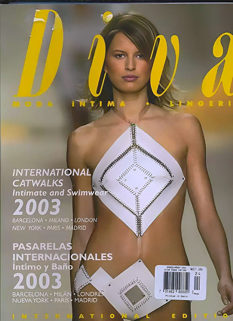 Karolina Kurkova featured on the Diva Moda Intima cover from December 2002