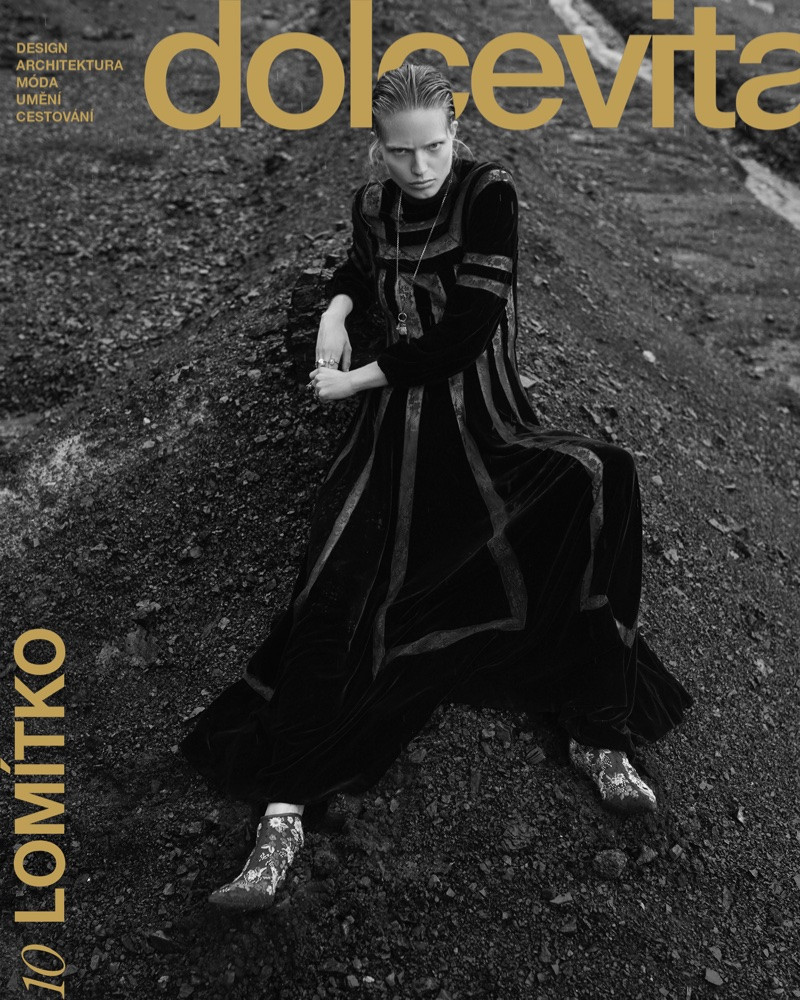 Anna Mila Guyenz featured on the dolcevita* cover from October 2017