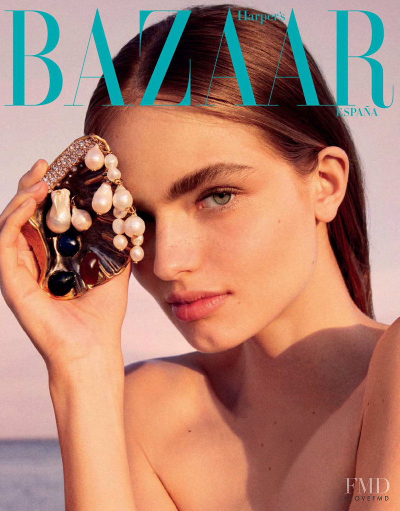 Anna Mila Guyenz featured on the Harper\'s Bazaar Spain cover from June 2018