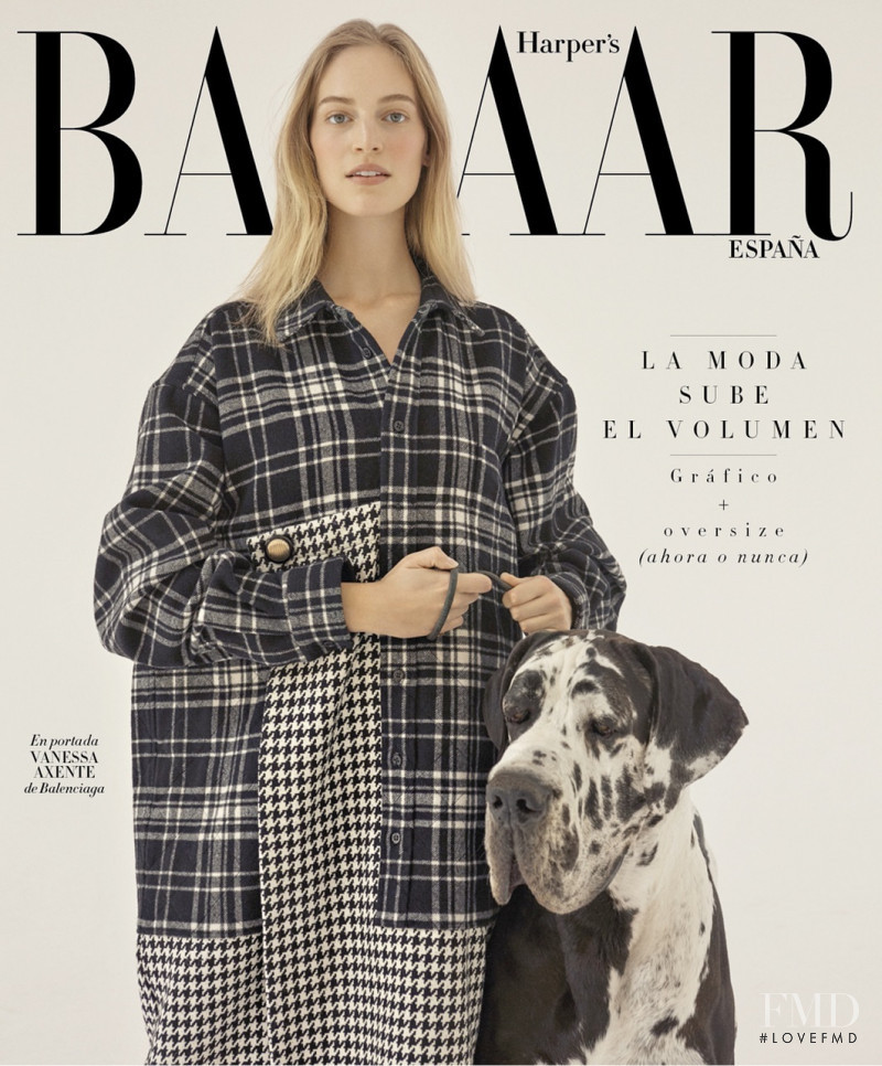 Vanessa Axente featured on the Harper\'s Bazaar Spain cover from November 2018