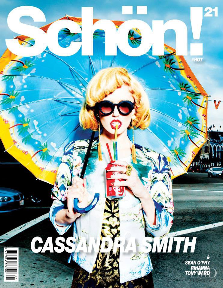 Cassandra Smith featured on the Schön! cover from June 2013