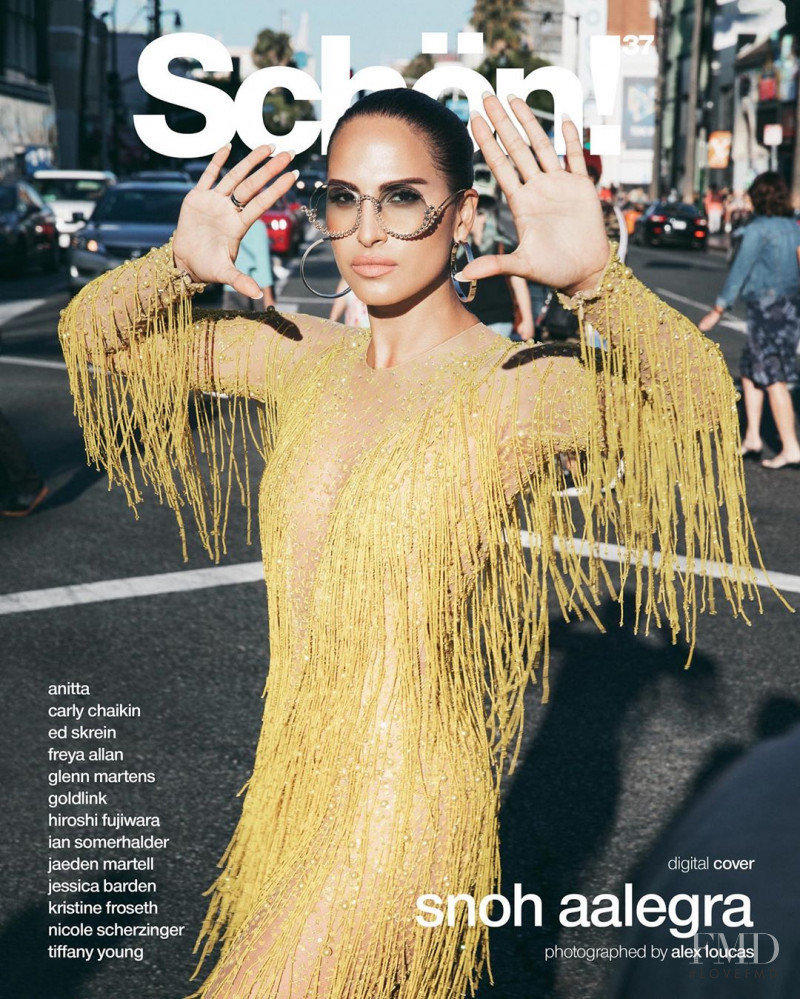 Snoh Aalegra featured on the Schön! cover from November 2019