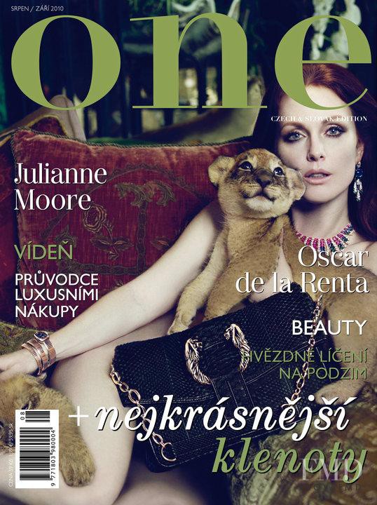 Julianne Moore featured on the One Czech cover from August 2010