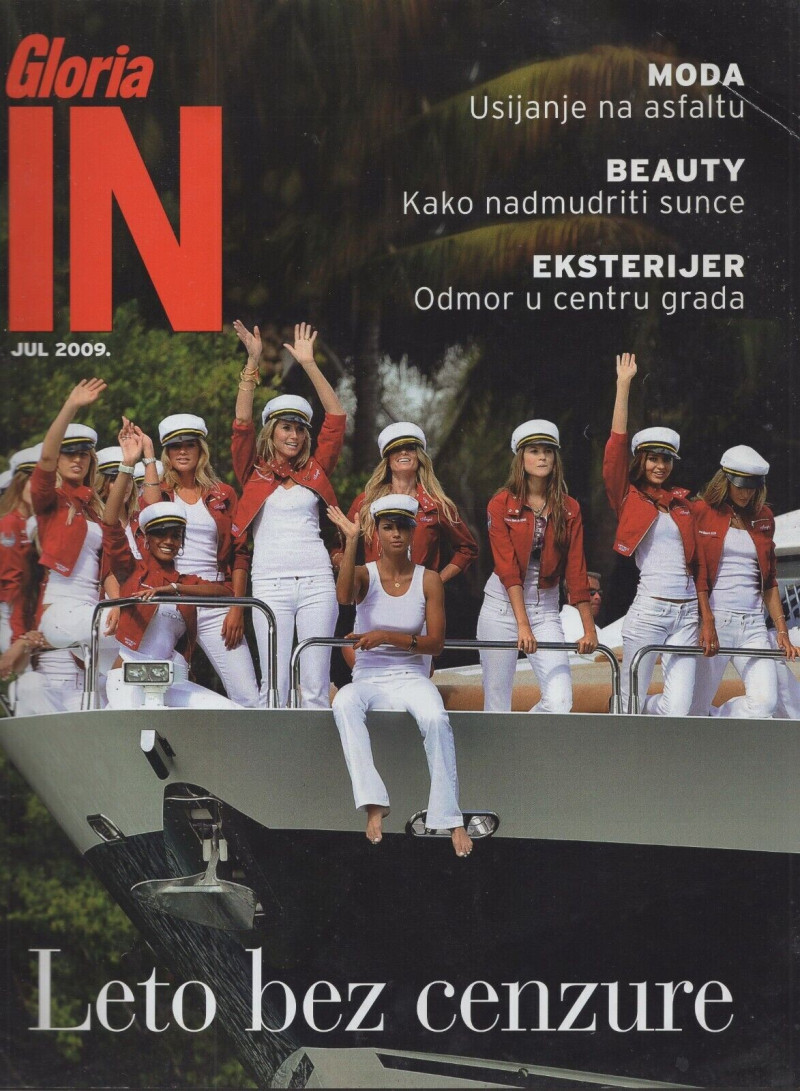 Karolina Kurkova featured on the Gloria Serbia cover from July 2009