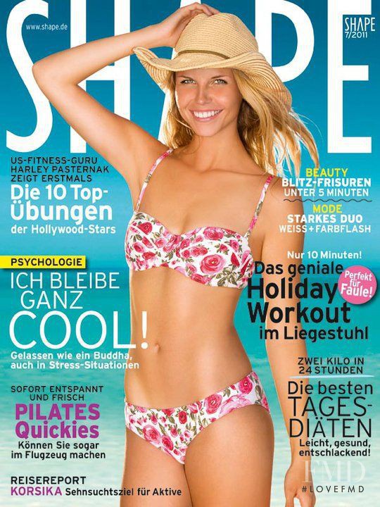 Juliane Grzeja featured on the Shape Germany cover from July 2011