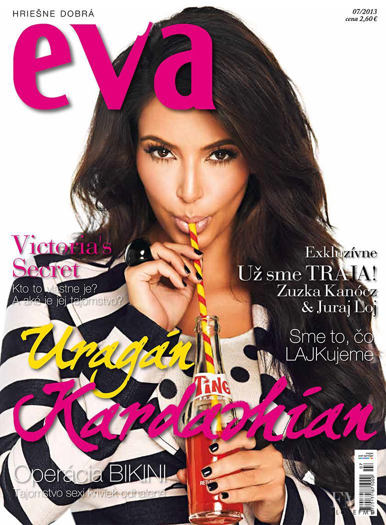 Kim Kardashian featured on the Éva Slovakia cover from July 2013