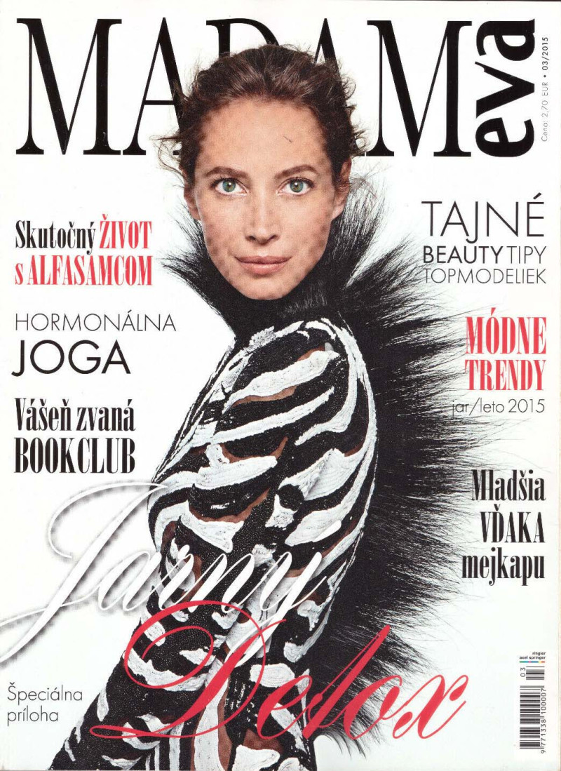 Christy Turlington featured on the Éva Slovakia cover from March 2015