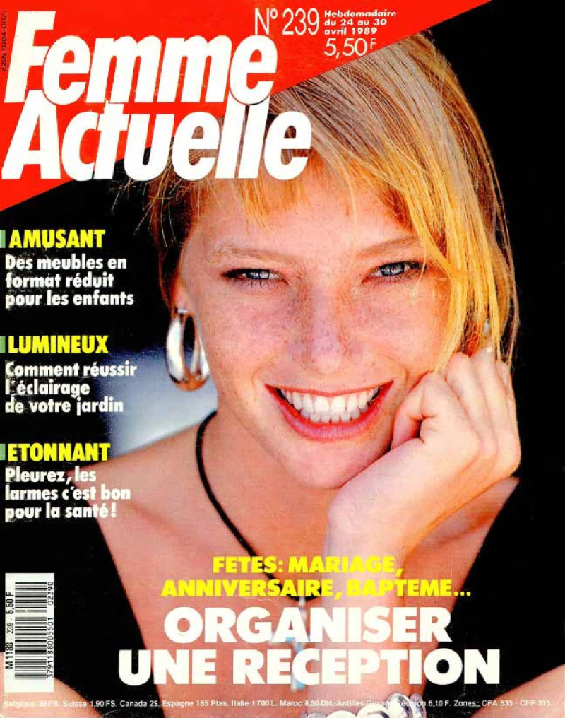  featured on the Femme Actuelle cover from April 1989