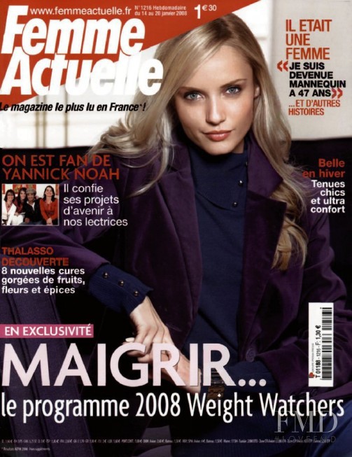  featured on the Femme Actuelle cover from January 2008