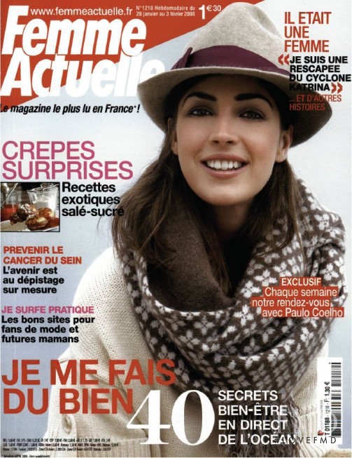  featured on the Femme Actuelle cover from January 2008