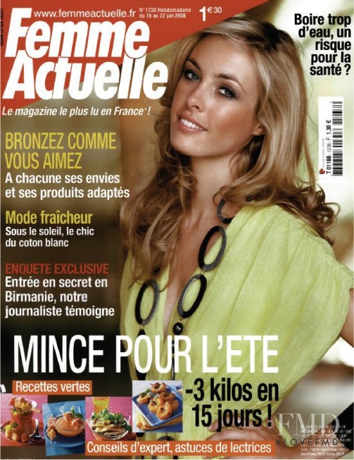  featured on the Femme Actuelle cover from June 2008