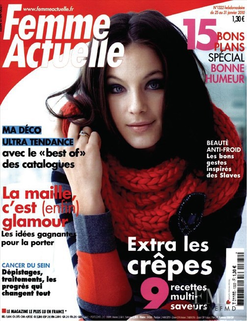 featured on the Femme Actuelle cover from January 2010