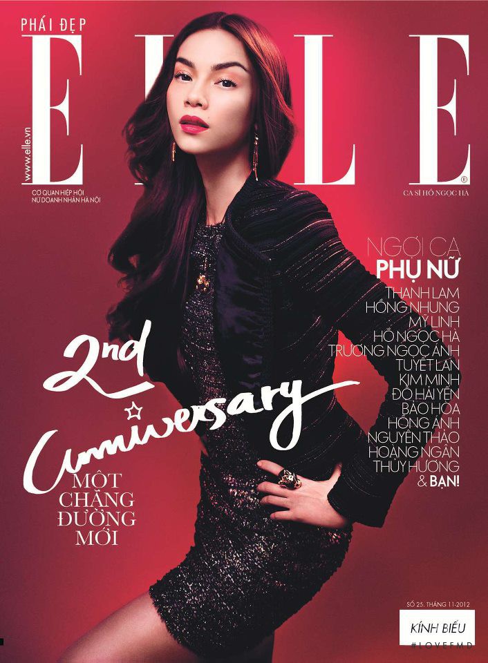  featured on the Elle Vietnam cover from November 2012