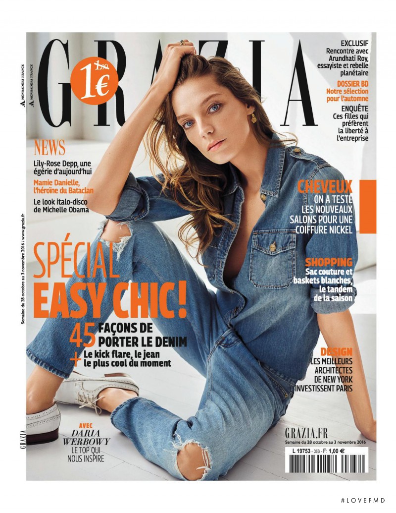 Daria Werbowy featured on the Grazia France cover from October 2016