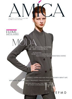 Sona Matufkova featured on the AMICA Indonesia cover from November 2008