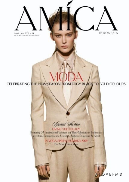 Charlott Cordes featured on the AMICA Indonesia cover from March 2009