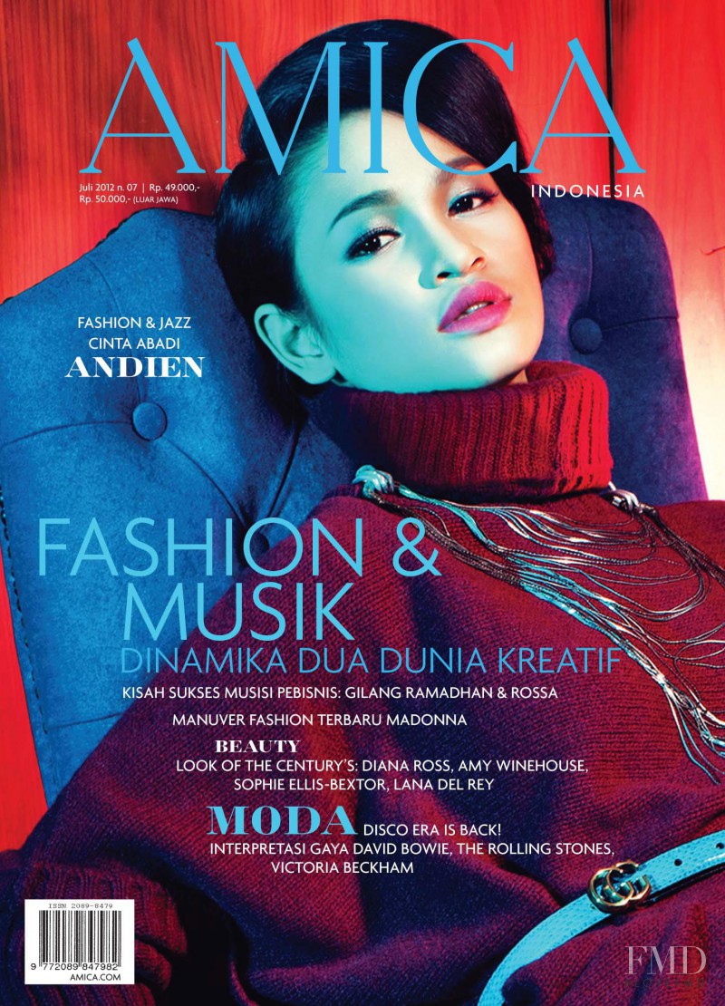 Andien featured on the AMICA Indonesia cover from July 2012