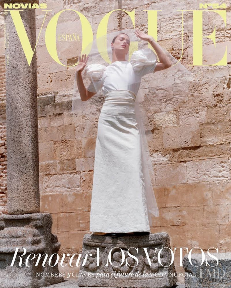 Karmen Pedaru featured on the Vogue Novias Spain cover from October 2019