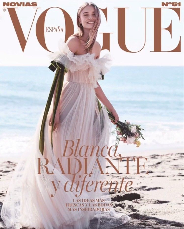 Brooke Perry featured on the Vogue Novias Spain cover from March 2018