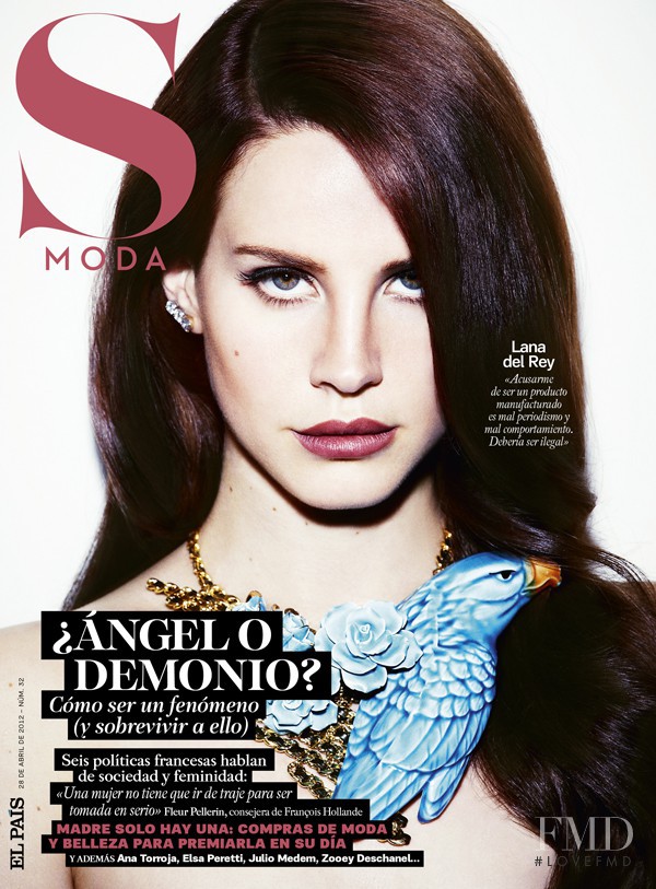 Lana del Rey featured on the S Moda cover from April 2012
