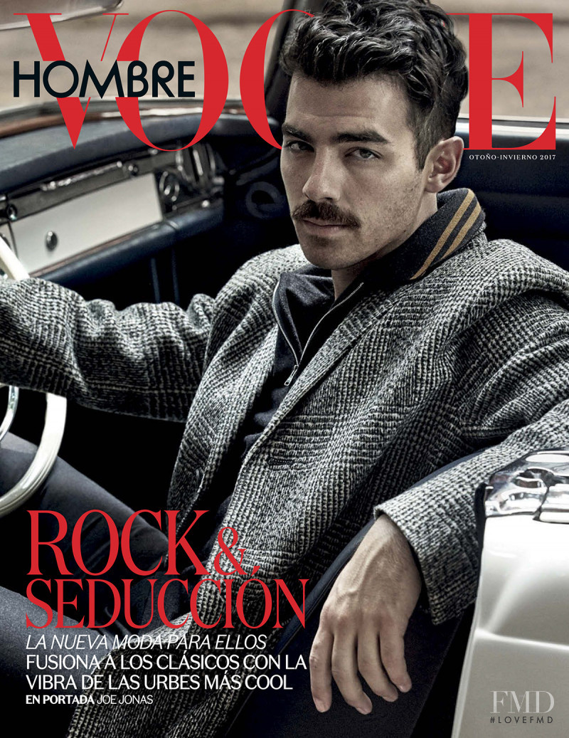  featured on the Vogue Hombre Mexico cover from November 2017