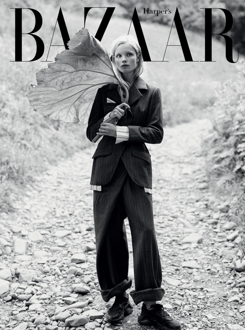 Polina Oganicheva featured on the Harper\'s Bazaar Ukraine cover from September 2018
