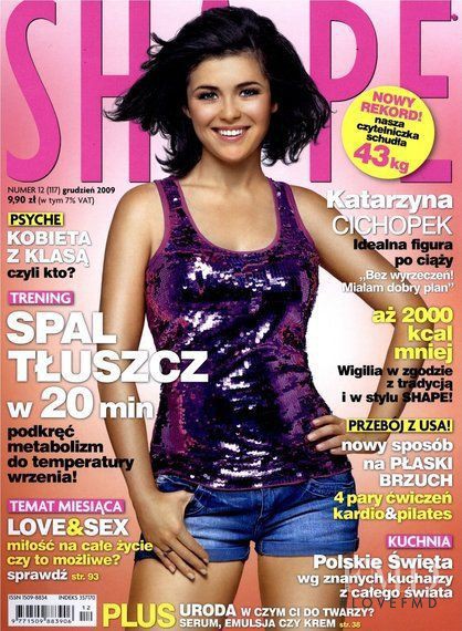 Katarzyna Cichopek featured on the Shape Poland cover from December 2009