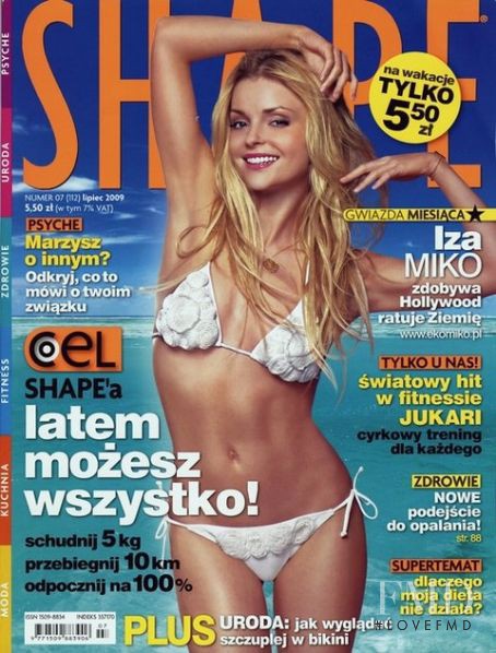 Izabella Miko featured on the Shape Poland cover from July 2009