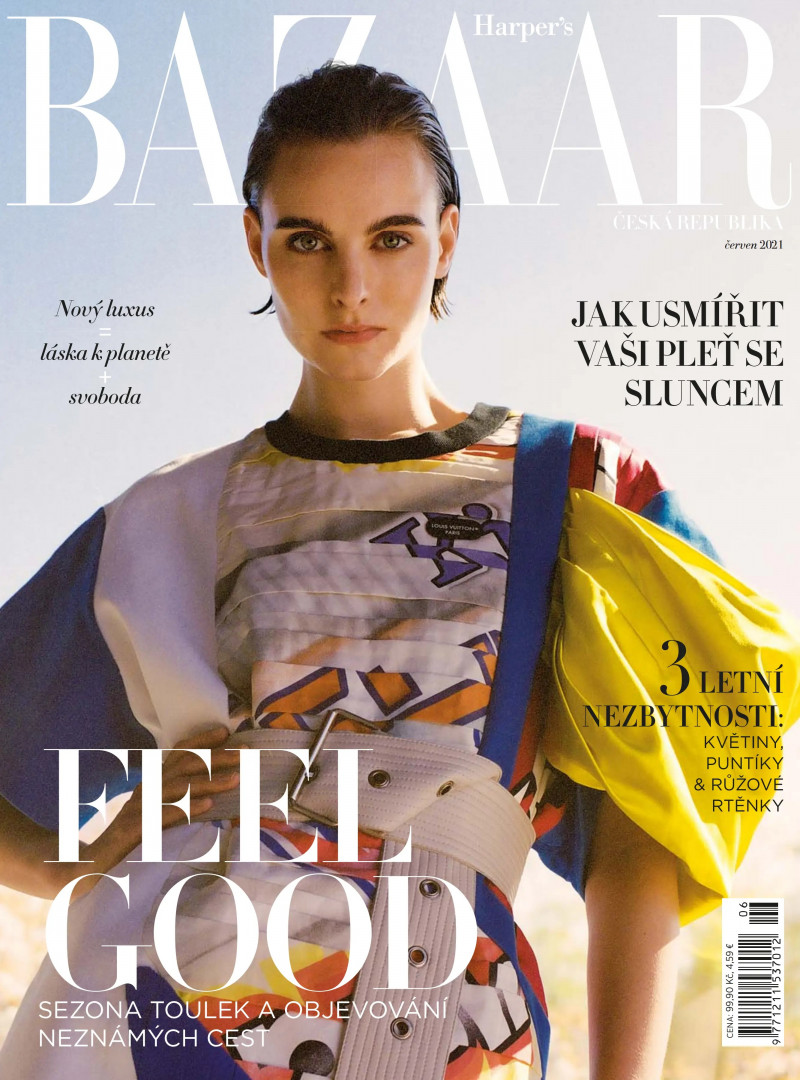 Estella Brons featured on the Harper\'s Bazaar Czech cover from June 2021