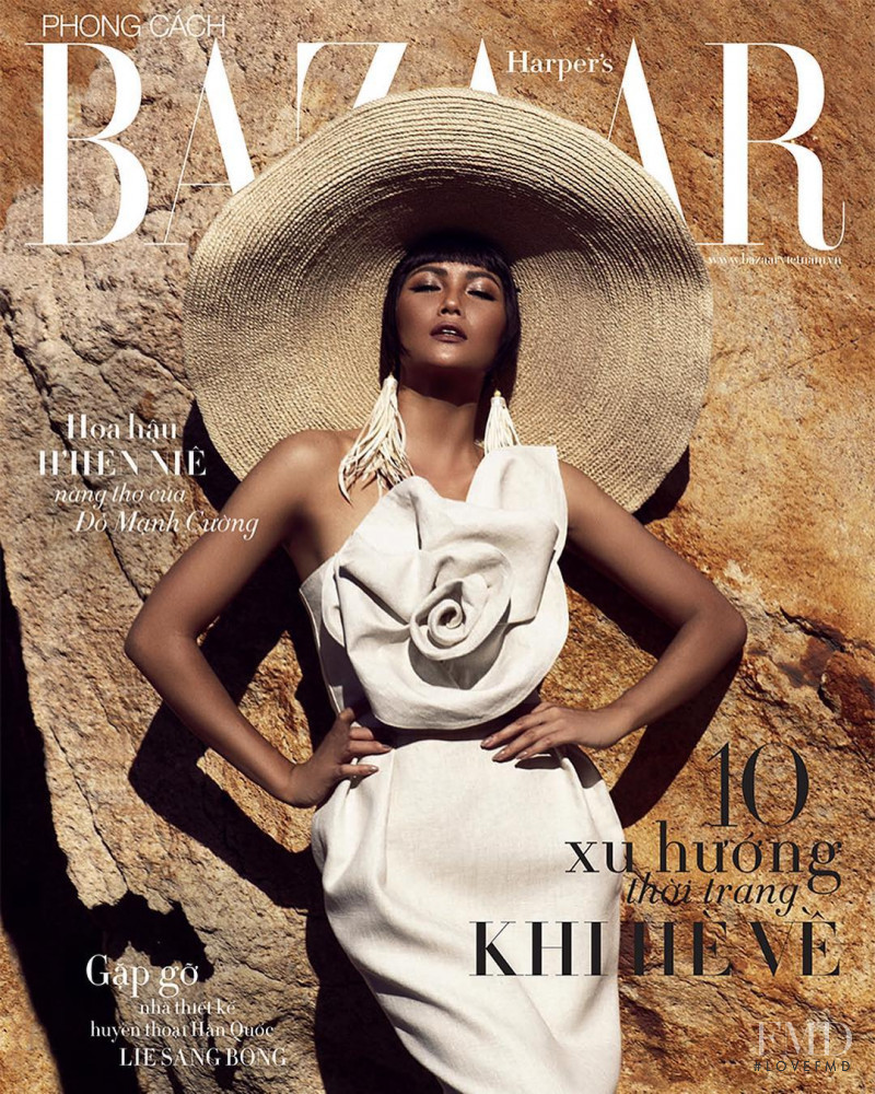 H\'Hen Nie featured on the Harper\'s Bazaar Vietnam cover from May 2019