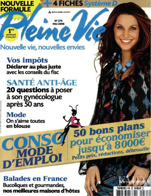  featured on the Pleine Vie cover from May 2009