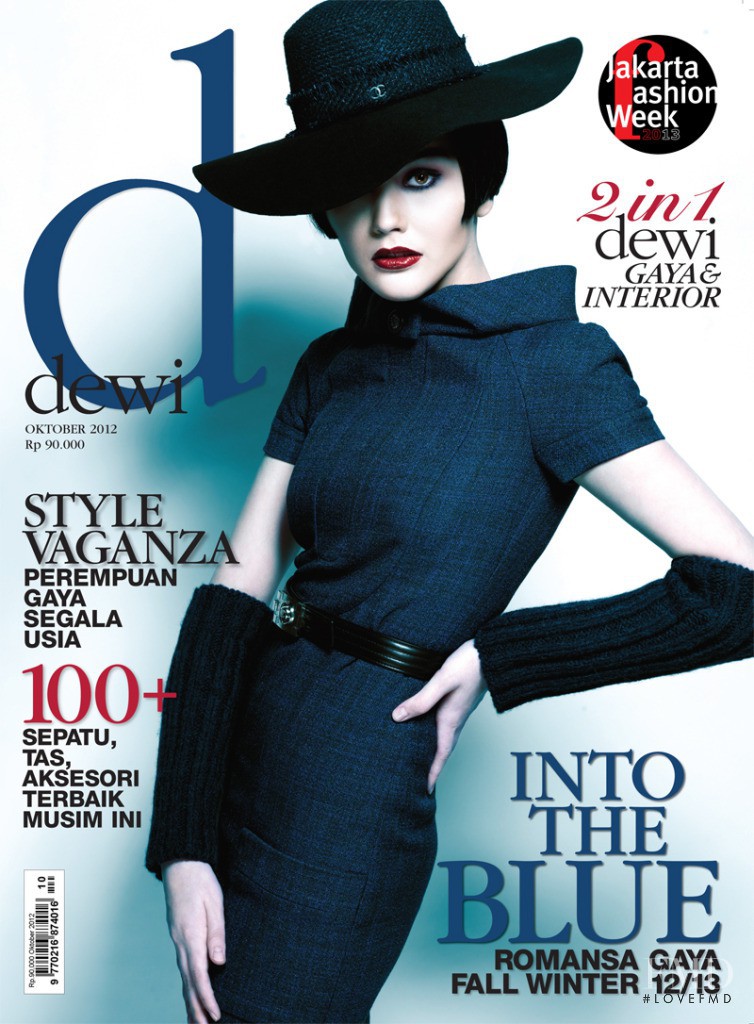Sharlotta Senk featured on the dewi cover from October 2012