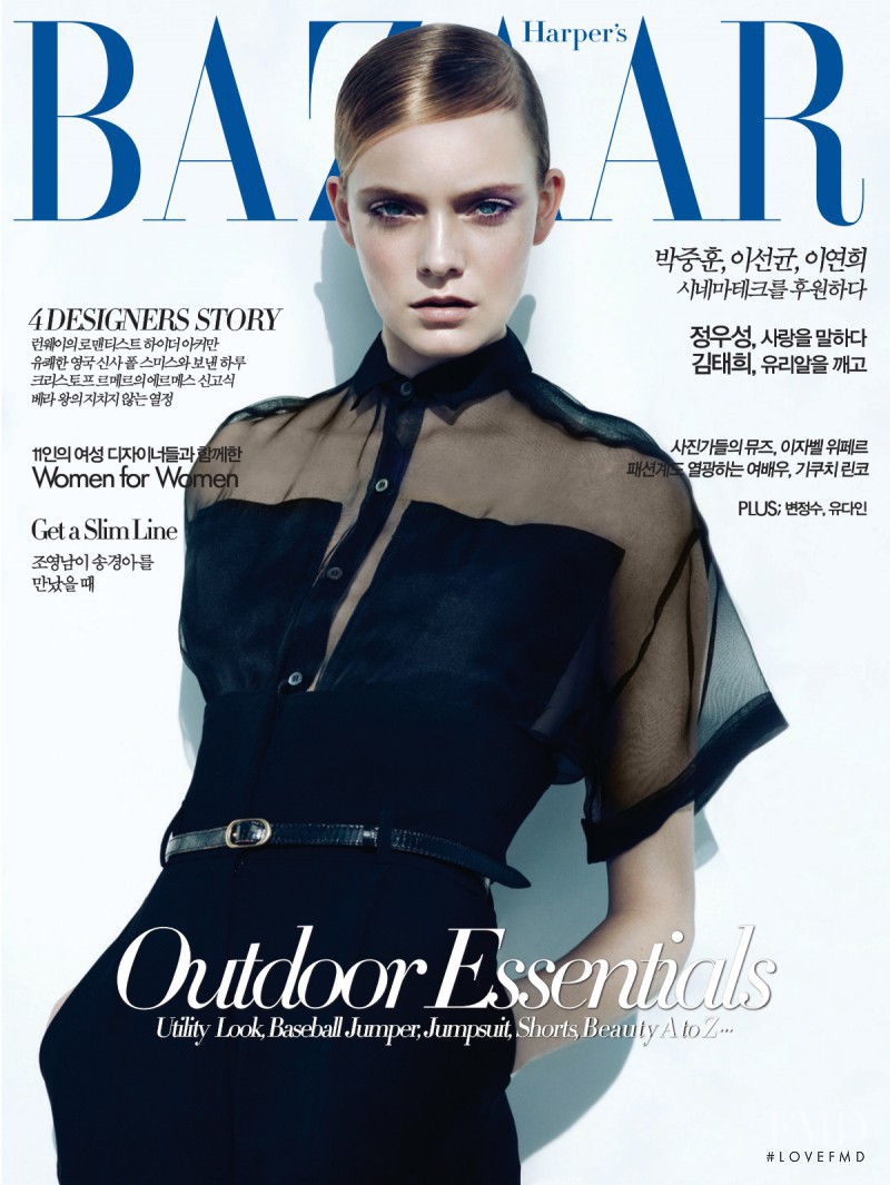 Nimuë Smit featured on the Harper\'s Bazaar Korea cover from May 2011