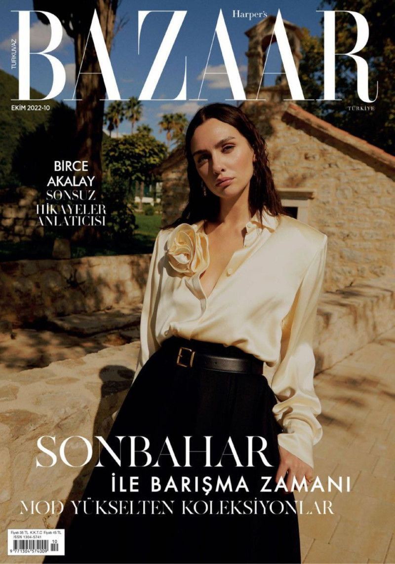  featured on the Harper\'s Bazaar Turkey cover from October 2022