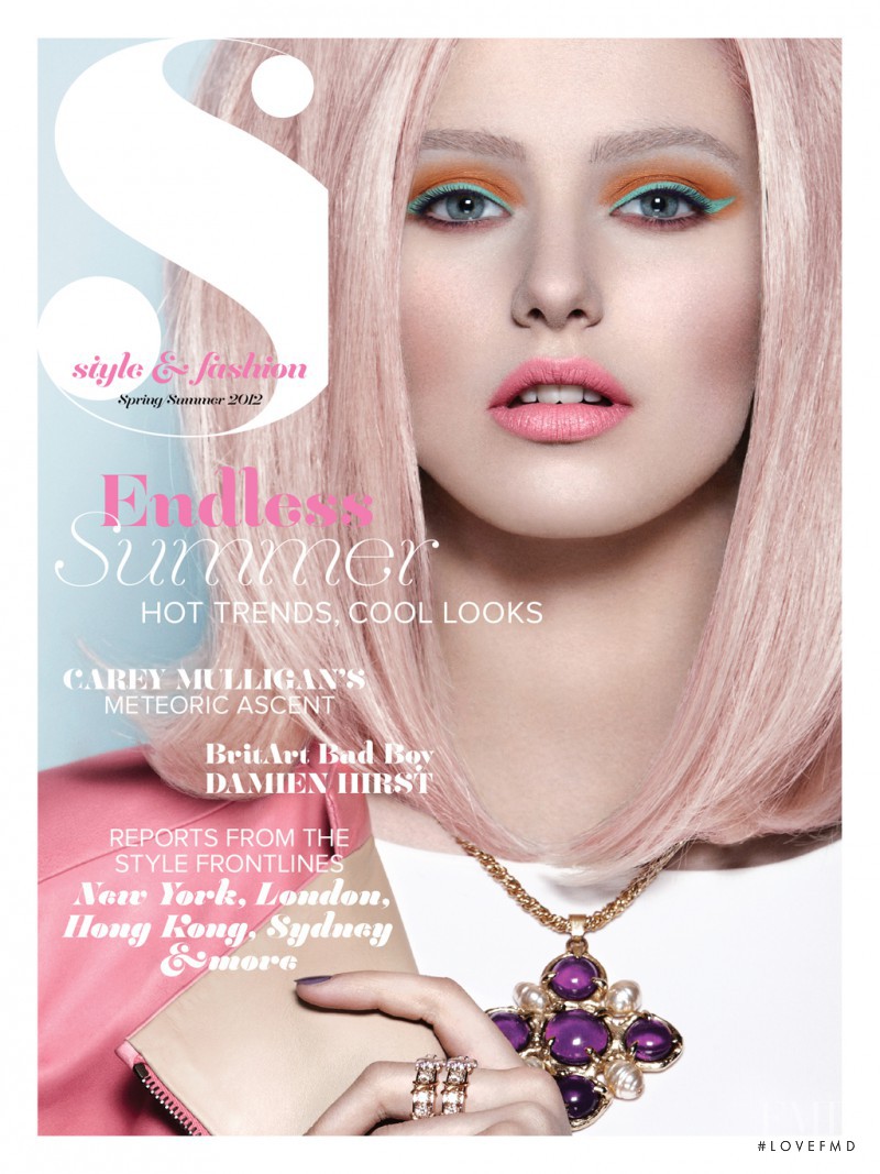 featured on the S Style & Fashion cover from March 2012