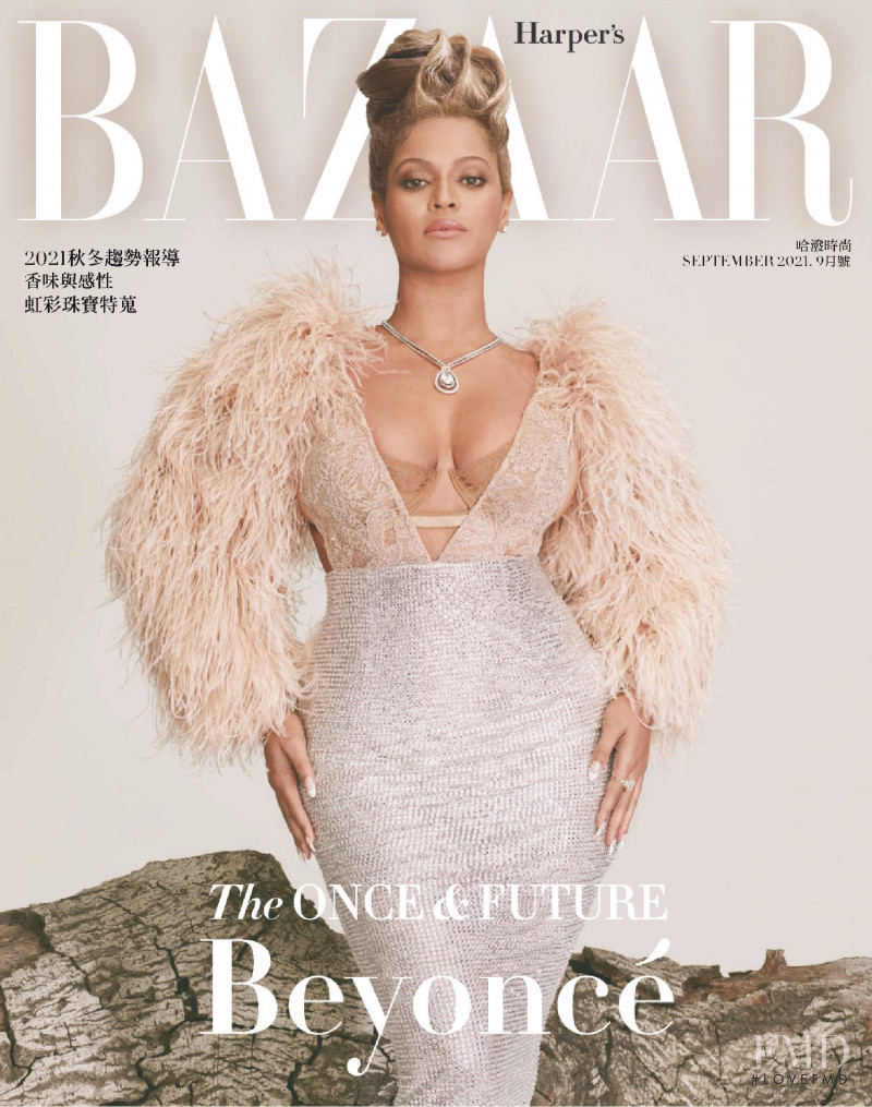  featured on the Harper\'s Bazaar Taiwan cover from September 2021
