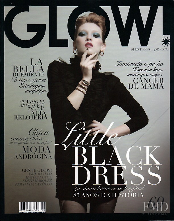 Anna Fedorovna featured on the Glow! Mexico cover from October 2011