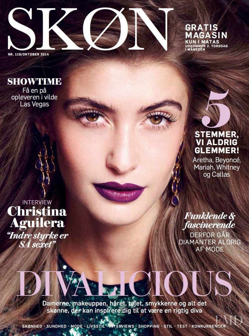 Augusta Beyer Larsen featured on the Skøn cover from October 2014