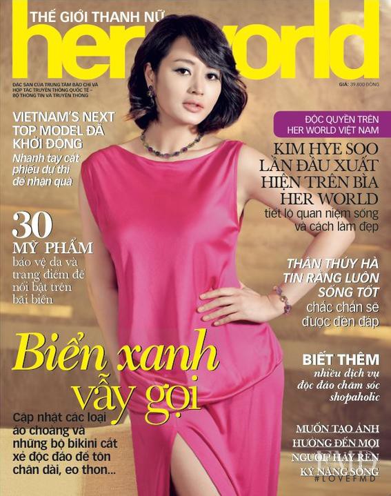  featured on the Her World Vietnam cover from June 2011