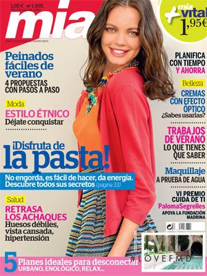 Kristina Peric featured on the Mia cover from June 2015