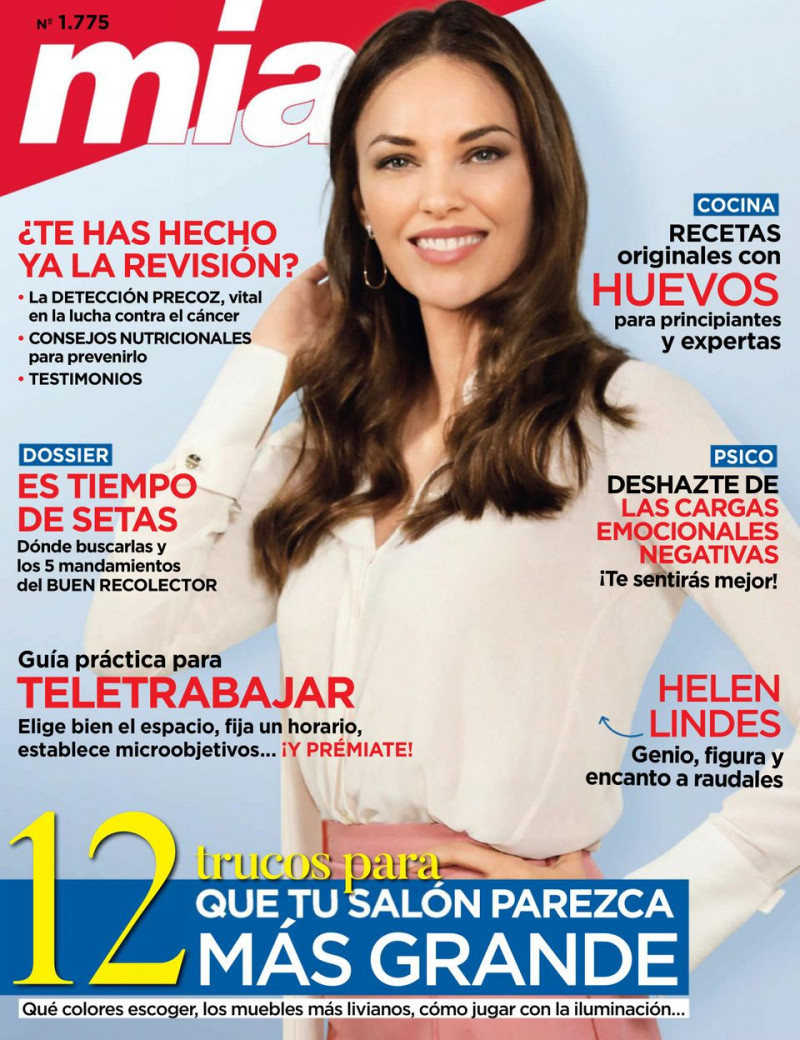 Helen Lindes featured on the Mia cover from October 2020