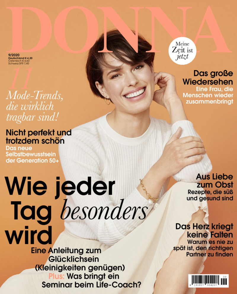 Bettina Buhl featured on the Donna Germany cover from September 2020